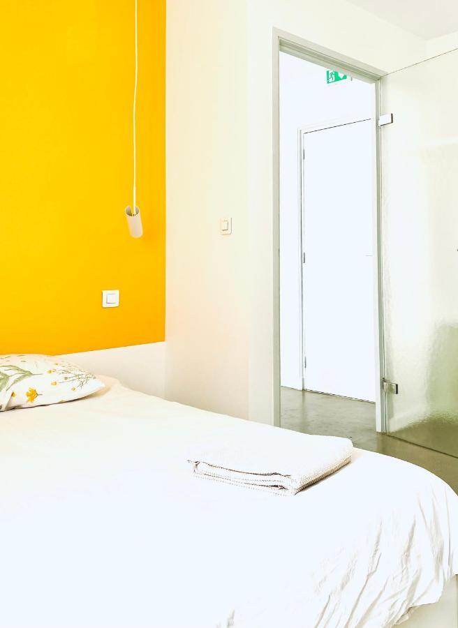 Chambre Arty Chez Minuit Deux Macon Bagian luar foto